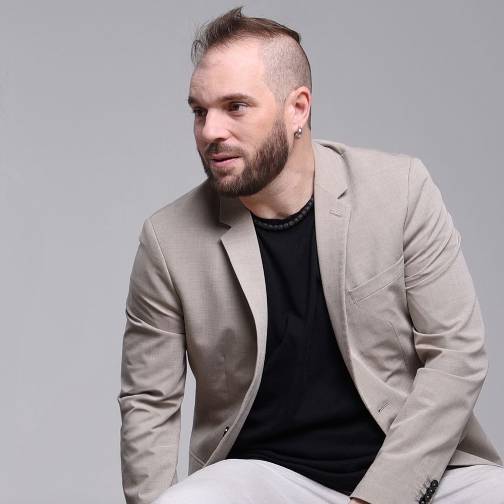 Alex Carrasco - photo : Deuxième Studio